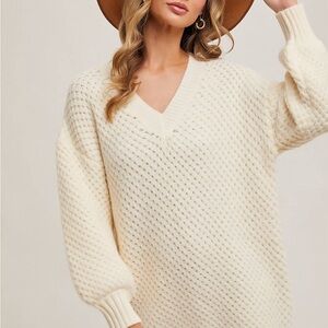 NWT Bluivy V-Neck Bubble Sleeved Knit Sweater Tunic S/M or M/L